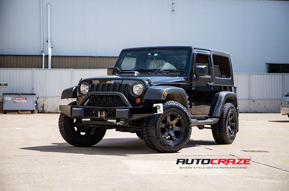 JEEP WRANGLER BEAST BLACK MACHINED WITH DARK TINT